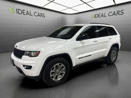 Bright White Clearcoat 2018 Jeep Grand Cherokee Upland