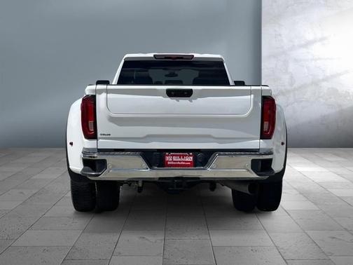 2022 GMC Sierra 3500 SLT