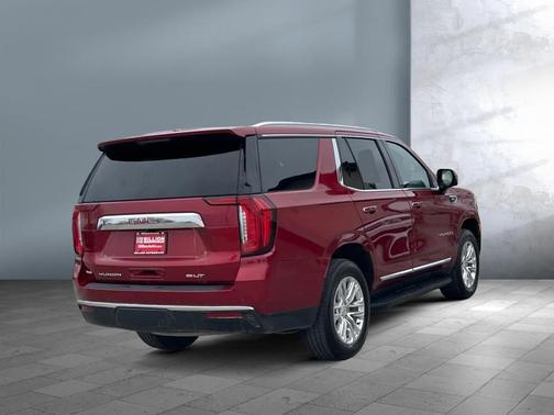 2022 GMC Yukon SLT
