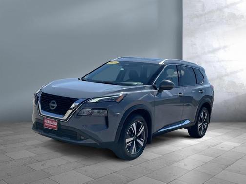 2022 Nissan Rogue SL