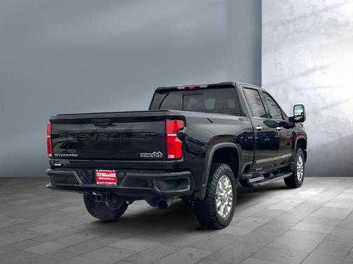 2024 Chevrolet Silverado 2500 High Country