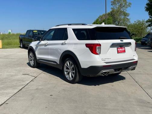 2022 Ford Explorer Platinum