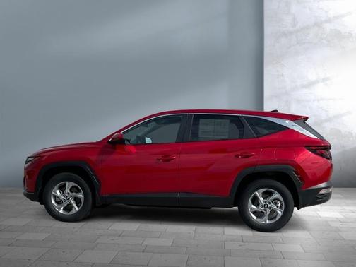 2023 Hyundai TUCSON SE