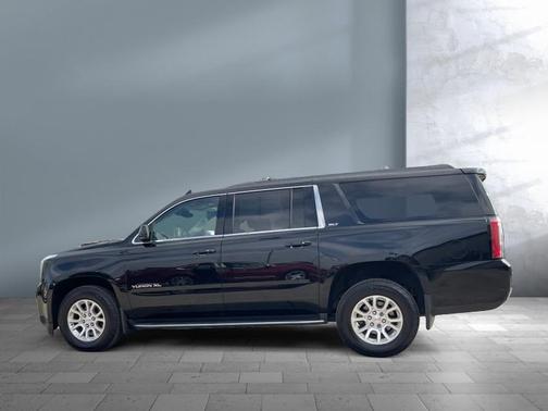 2017 GMC Yukon XL SLT