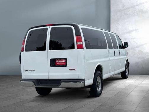 2017 GMC Savana 3500 LT
