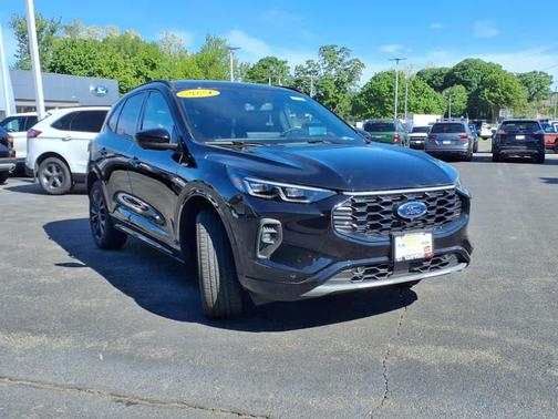2024 Ford Escape ST-Line Elite