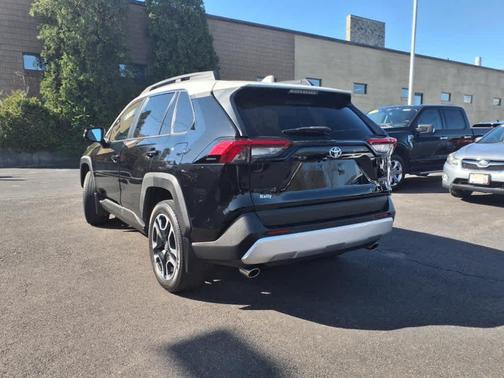 2019 Toyota RAV4 Adventure