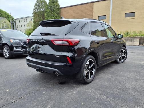 2024 Ford Escape ST-Line Select