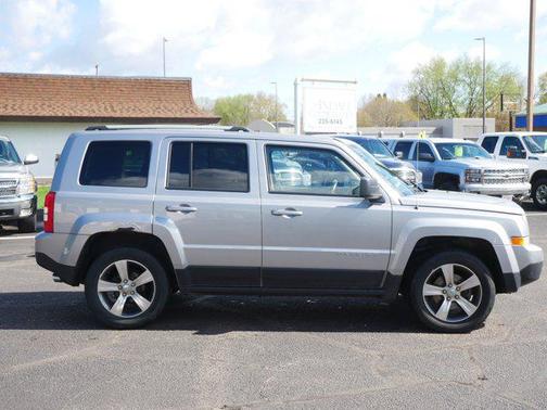 Billet Silver Metallic Clearcoat 2016 Jeep Patriot High Altitude