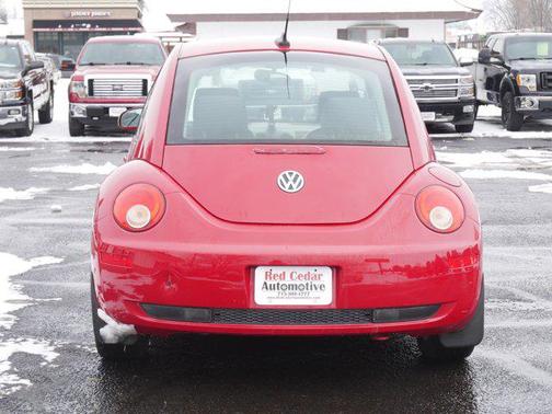 2008 Volkswagen New Beetle S