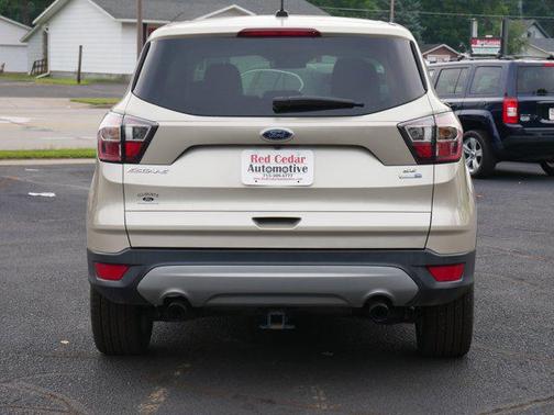 Ruby Red Metallic Tinted Clearcoat 2017 Ford Escape SE