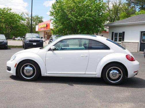 Candy White 2013 Volkswagen Beetle 2.5L