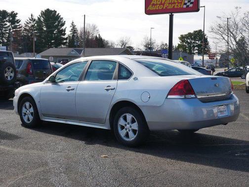 Silver Ice Metallic 2009 Chevrolet Impala LT