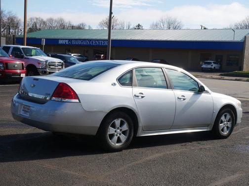 Silver Ice Metallic 2009 Chevrolet Impala LT