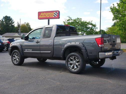 Smoke 2011 Nissan Titan SV