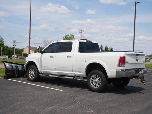 2018 RAM 2500 Laramie Crew Cab 4x4 6'4' Box