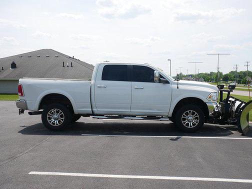 2018 RAM 2500 Laramie Crew Cab 4x4 6'4' Box