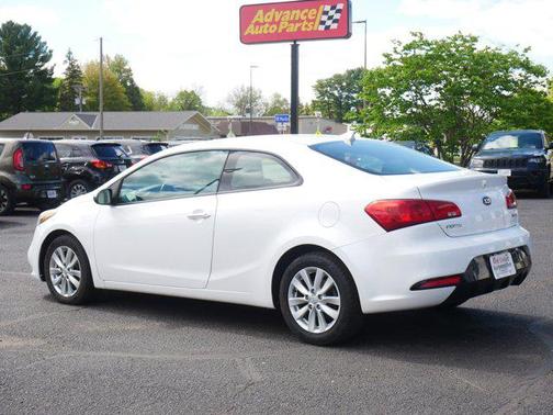 Snow White Pearl 2014 Kia Forte Koup EX