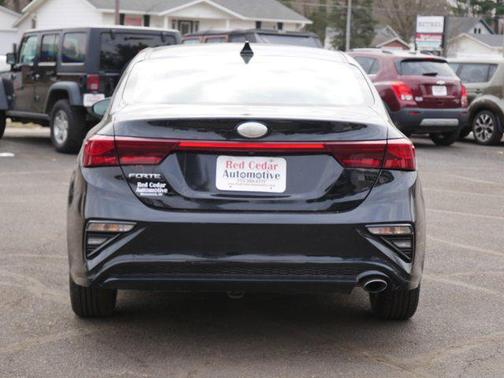 Aurora Black 2019 Kia Forte LXS