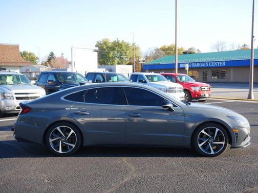 2021 Hyundai SONATA SEL Plus