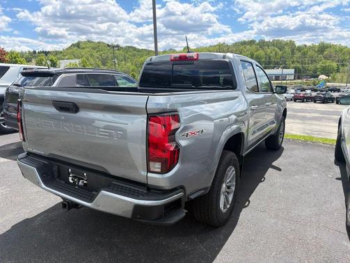 Sterling Gray Metallic 2026 Chevrolet Colorado LT