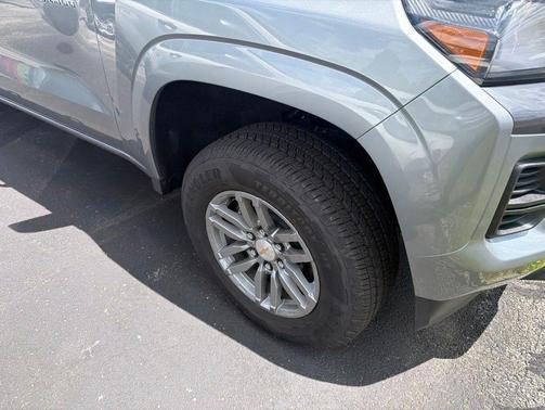 Sterling Gray Metallic 2026 Chevrolet Colorado LT