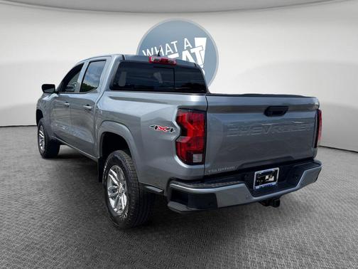 Sterling Gray Metallic 2026 Chevrolet Colorado LT