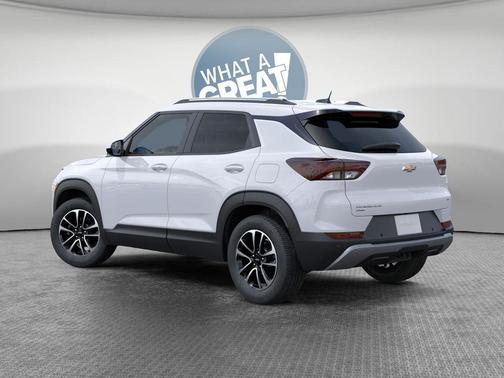 Summit White 2026 Chevrolet Trailblazer LT