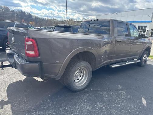 2020 RAM 3500 Laramie Crew Cab 4x4 8' Box