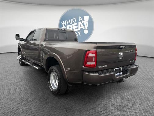 2020 RAM 3500 Laramie Crew Cab 4x4 8' Box