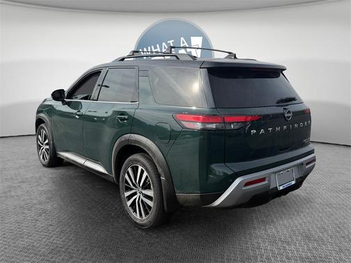 2023 Nissan Pathfinder Platinum 4WD
