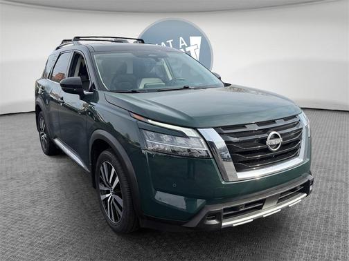 2023 Nissan Pathfinder Platinum 4WD