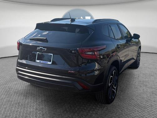 Mosaic Black Metallic 2024 Chevrolet Trax FWD 2RS