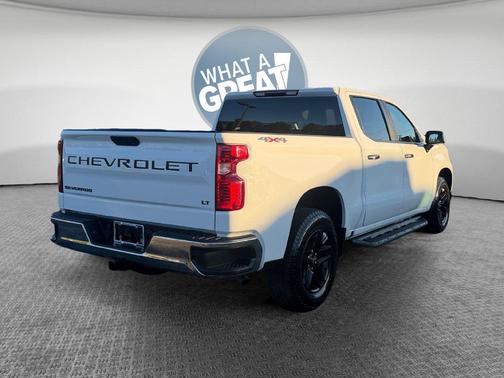 Summit White 2021 Chevrolet Silverado 1500 LT
