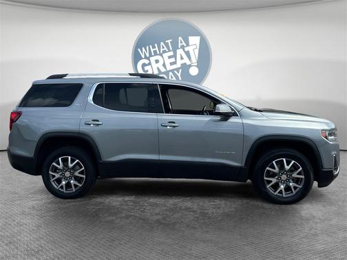 2023 GMC Acadia AWD SLT