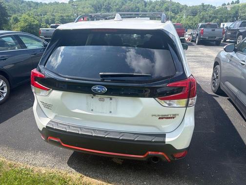 Crystal White Pearl 2020 Subaru Forester Sport