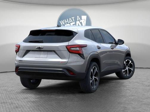 Sterling Gray Metallic 2026 Chevrolet Trax FWD 1RS