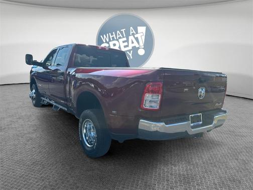 2022 RAM 3500 Tradesman Crew Cab 4x4 8' Box