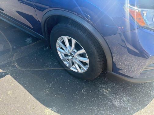 Caspian Blue Metallic 2019 Nissan Rogue S