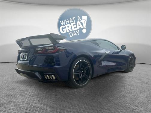 2025 Chevrolet Corvette Stingray w/2LT