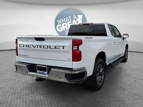 Summit White 2023 Chevrolet Silverado 1500 LT