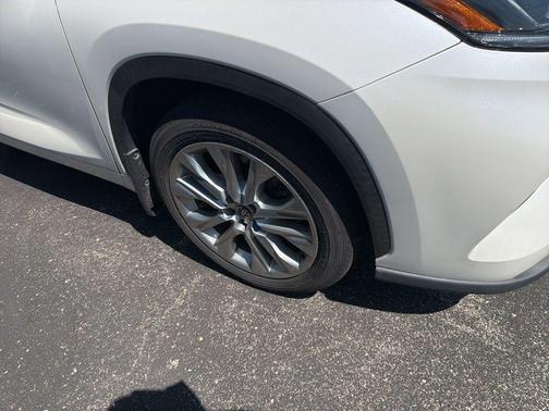 Blizzard Pearl 2021 Toyota Highlander Limited