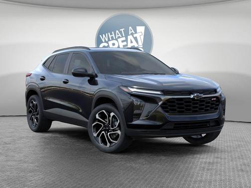 Mosaic Black Metallic 2026 Chevrolet Trax FWD 2RS