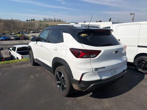 Summit White 2023 Chevrolet Trailblazer RS