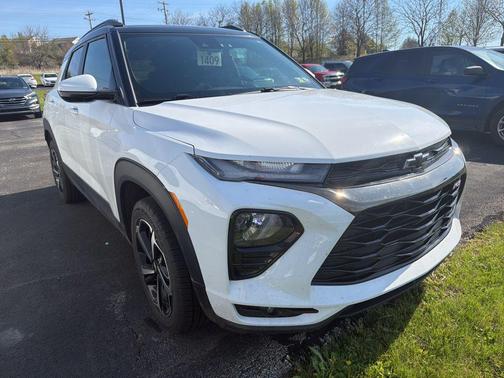 Summit White 2023 Chevrolet Trailblazer RS