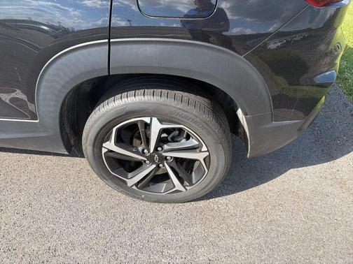 Mosaic Black Metallic 2023 Chevrolet Trailblazer RS