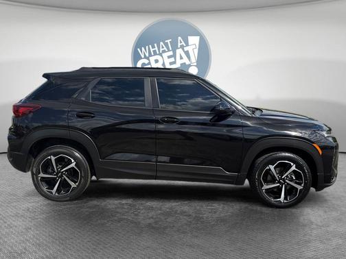 Mosaic Black Metallic 2023 Chevrolet Trailblazer RS
