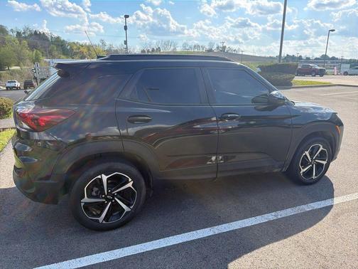 Mosaic Black Metallic 2023 Chevrolet Trailblazer RS