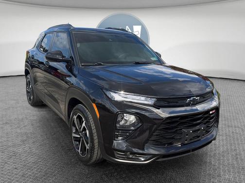 Mosaic Black Metallic 2023 Chevrolet Trailblazer RS