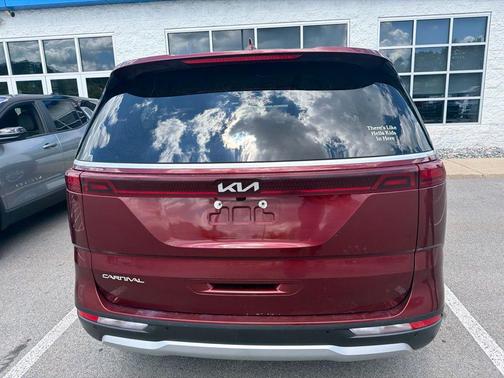 Flare Red 2023 Kia Carnival LX
